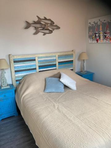 La Jolie Brise En Re Dans Avec Piscine Apartment