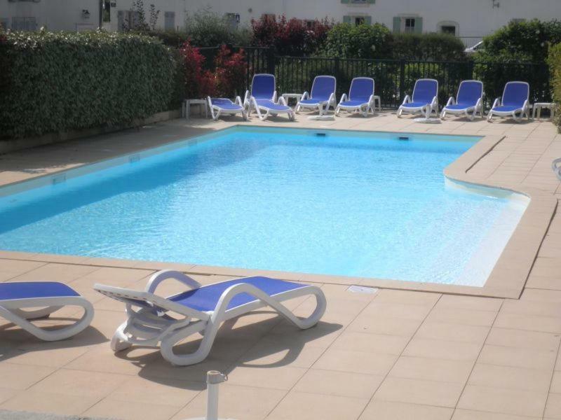 Apartment La Jolie Brise En Re Dans Avec Piscine *